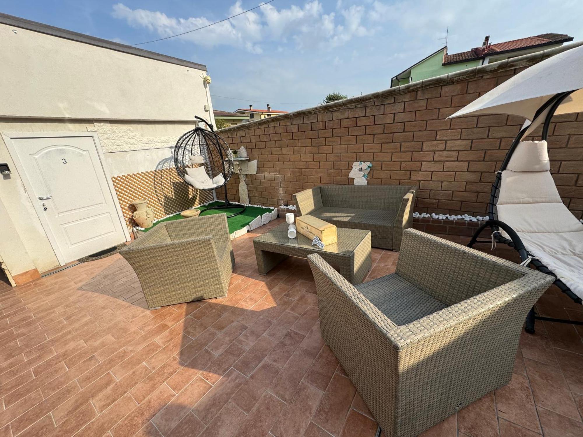 Atena B&B Apartments Platino San Silvestro  외부 사진