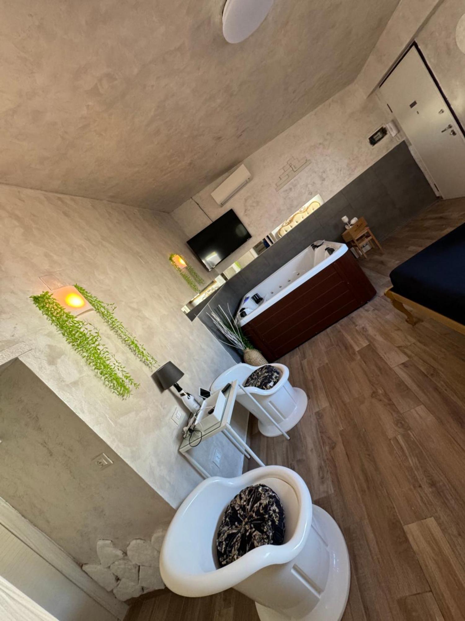 Atena B&B Apartments Platino San Silvestro  외부 사진